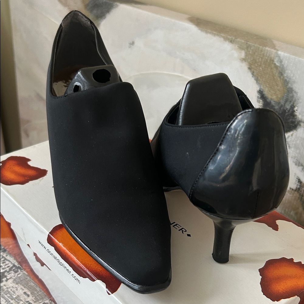 Donald J. Pliner Black Heeled Shoes